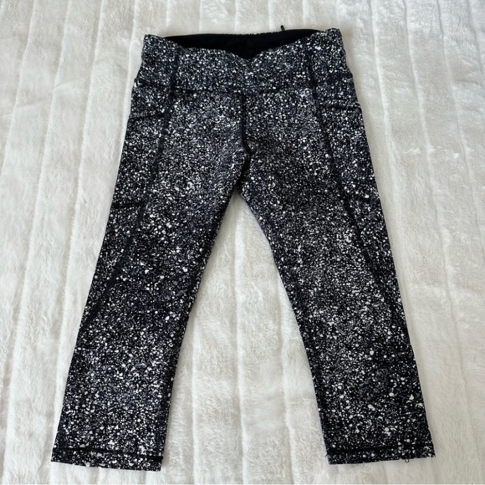 (0093) Lululemon Pants Size 4